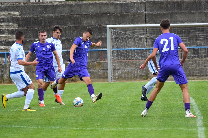 Futbal 5 a 6 liga Hlohovec smolne prehral Vrbove a Cifer vitazia