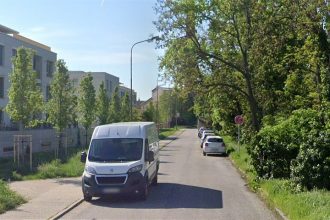 Na cesticke popri kalvarii uz vodici nezaparkuju