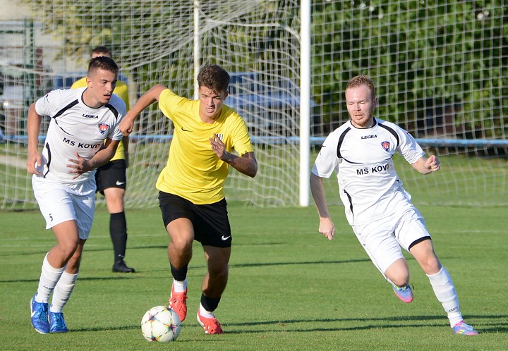 Futbal 5 a 6 liga Vrbove dostalo facku Cifer sa tesi z siesteho vitazstva