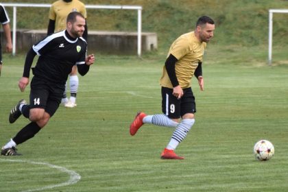 Futbal 8 liga A Voderady porazili Hrnciarovce Modranka zdolala Dolnu Krupu