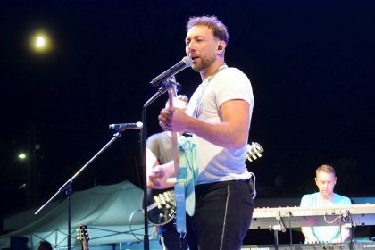 Navstevnikov jarmoku pobavi Hex Bystrik Allan Mikusek a Zuzana Smatanova