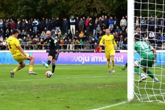 Zapas so Slovanom zaplnil stadion Benkovsky vyzdvihol dvoch hracov