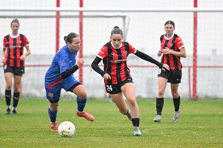 Futbalistky Spartaka su vo vysledkovej krize derby mladeze uspesne