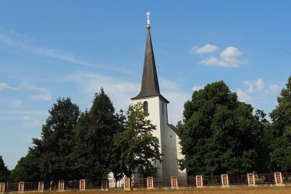 Kostol v Radosovciach ma 270 rokov vymalujem ho