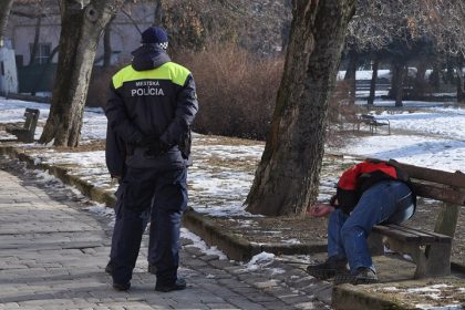 Bezdomovci nemusia mrznut noclaharen je otvorena