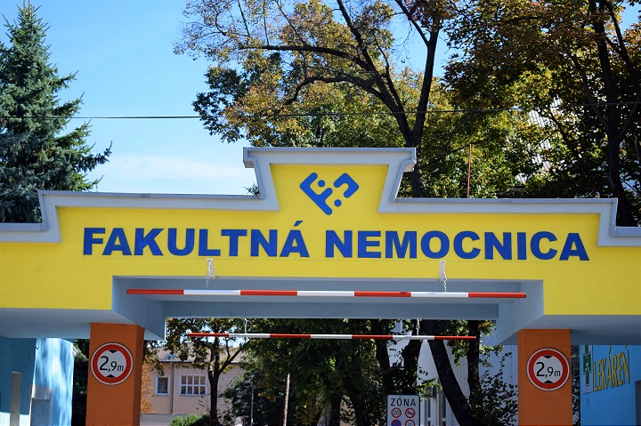 Fakultna nemocnica v Trnave zakazala navstevy