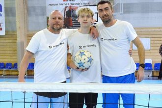 Krokodily ovladli sportovu halu v Ciferi