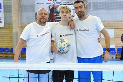 Krokodily ovladli sportovu halu v Ciferi