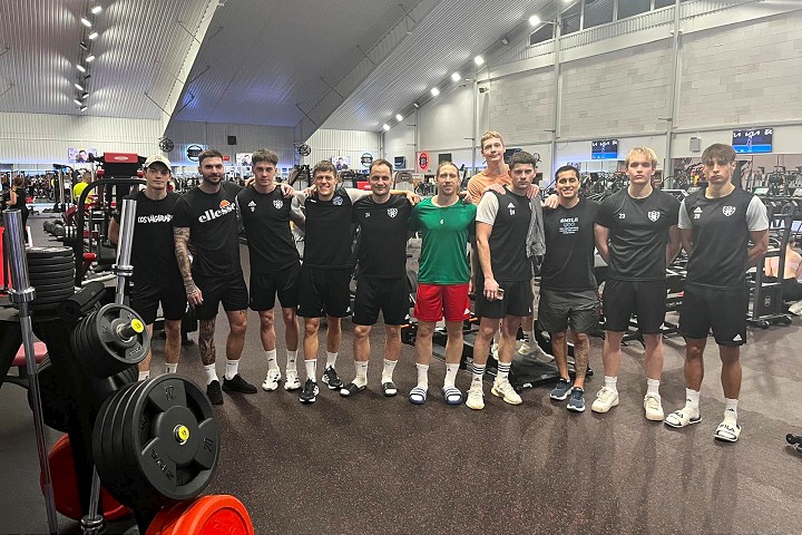 Trener Bartos poriadne zatazuje futbalistov Trebatc v zime