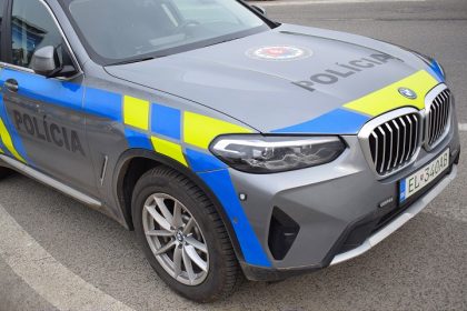 Medzi Hornymi Oresanmi a Suchou doslo k havarii aut zranili sa tri osoby