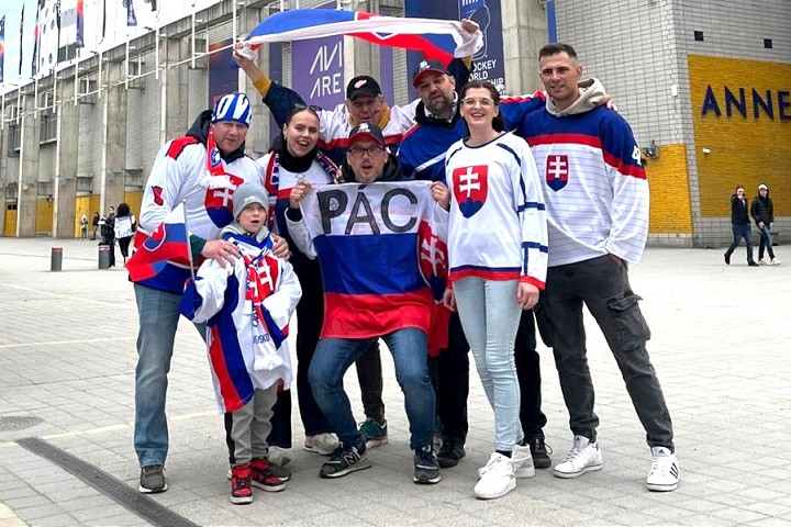 Slovenskooo V obsiach planuju spolocne sledovanie hokejoveho semifinale