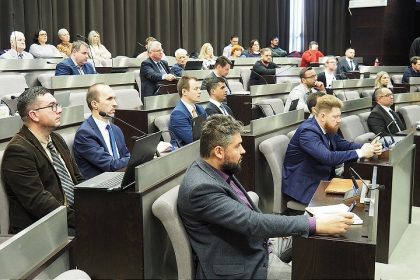 Trnava hlada kontrolora moze pocitat s platom okolo 4000 eur
