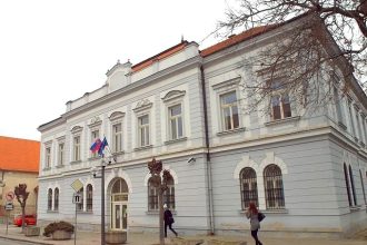 Obzalovali podvodnikov ktori okradli seniorov o viac ako stvrt miliona eur