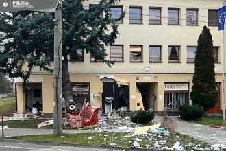 vybuch bankomatu v chtelnici zatial nie je objasneny v dolnych salibach je situacia odlisna