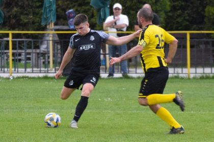 Futbal 8 liga B Brestovany zvitazili v Trakoviciach Dubovany prehrali v Chtelnici