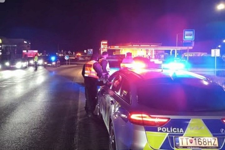 Na tuningovom zraze v Trnave policajti udelili 40 blokovych pokut