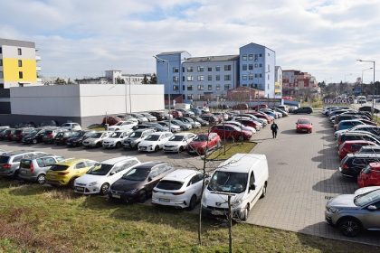 Vodicom sa na parkoviskach typu B pridaju informacie o volnych miestach