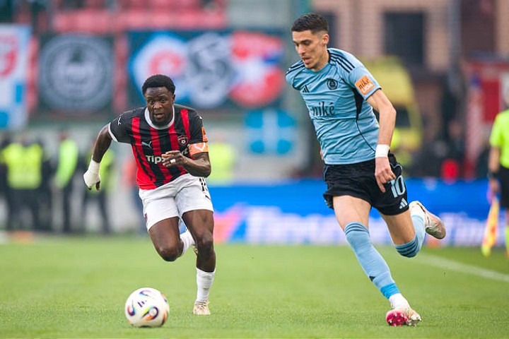 spartak tesne prehral so slovanom rozhodol gol v zavere prveho polcasu