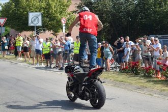 Stare motorky maju dusu Moto Ruze prilakali do Ruzindola stovky navstevnikov