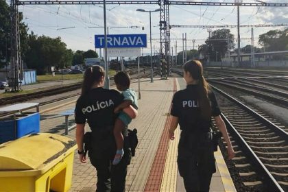 Kuriozny pripad Dvojrocny chlapcek cestoval vlakom sam