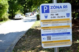 Trnava pred piatimi rokmi zaviedla platene parkovanie aj mimo mestskych hradieb